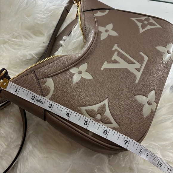 LV bag and wallet - Picture 13 of 16